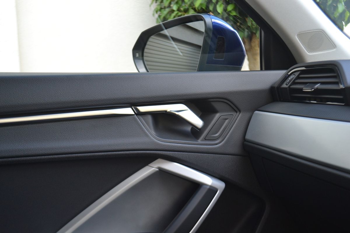 2023 Audi Q3 35 TFSI S line F3