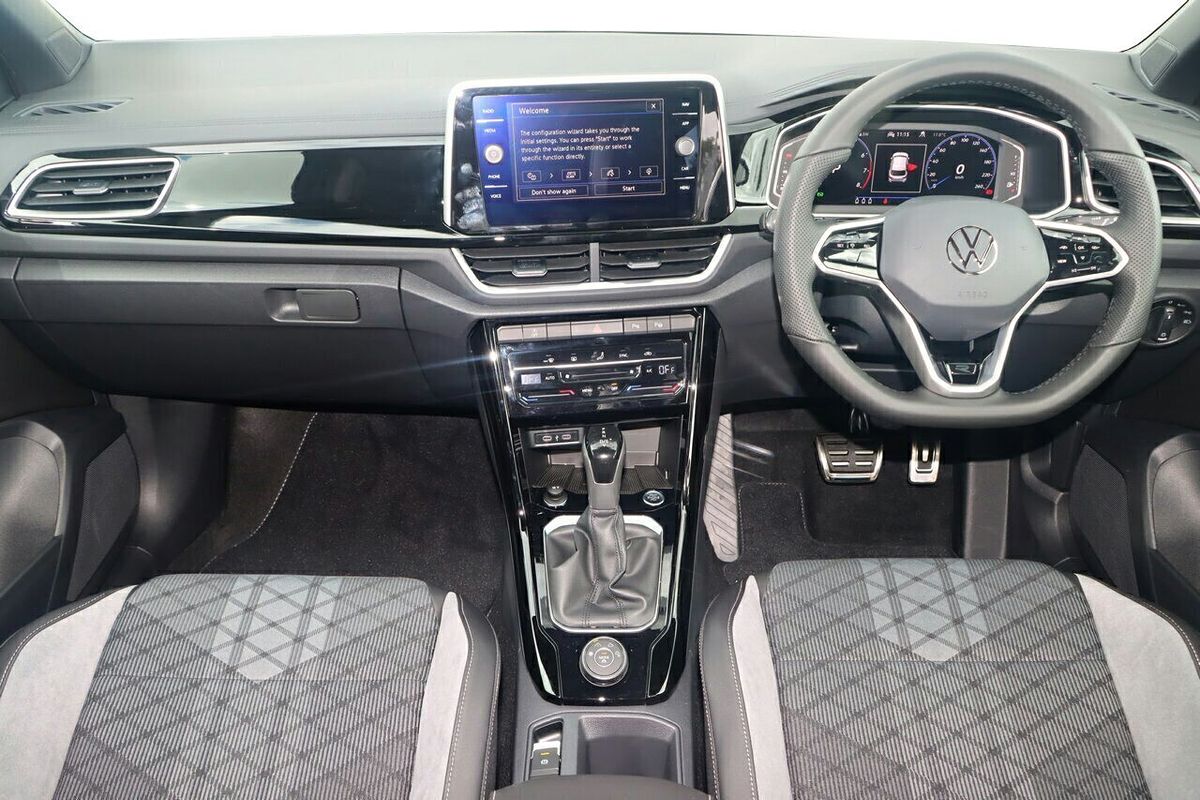 2025 Volkswagen T-Roc 140TSI R-Line D11