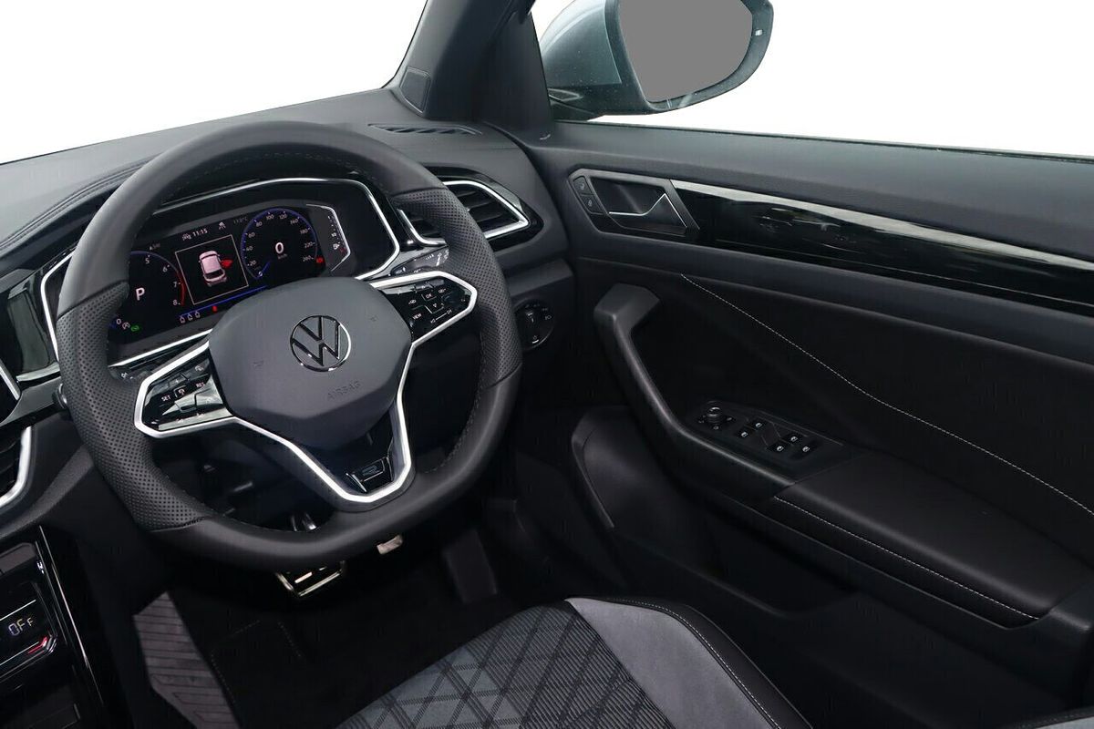 2025 Volkswagen T-Roc 140TSI R-Line D11