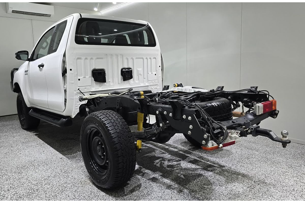 2021 Toyota Hilux Hilux 4x4 SR 2.8L T Diesel Automatic Extra Cab C/C GUN126R 4X4
