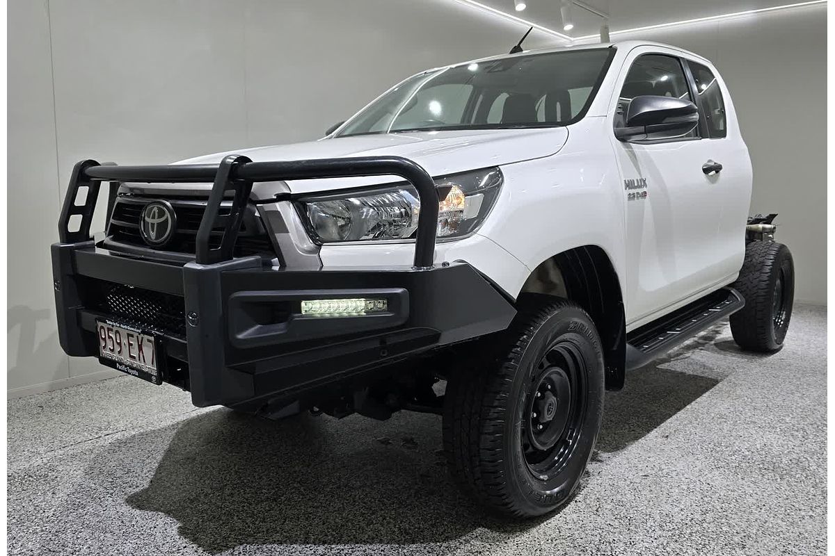 2021 Toyota Hilux Hilux 4x4 SR 2.8L T Diesel Automatic Extra Cab C/C GUN126R 4X4