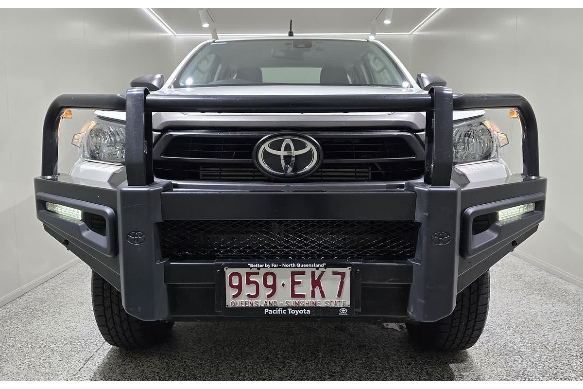 2021 Toyota Hilux Hilux 4x4 SR 2.8L T Diesel Automatic Extra Cab C/C GUN126R 4X4