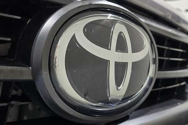 2021 Toyota Hilux Hilux 4x4 SR 2.8L T Diesel Automatic Extra Cab C/C GUN126R 4X4