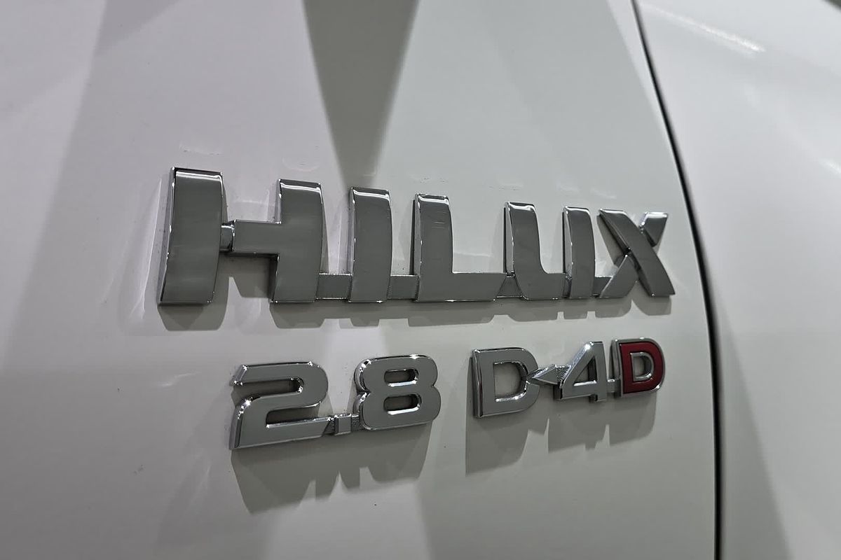 2021 Toyota Hilux Hilux 4x4 SR 2.8L T Diesel Automatic Extra Cab C/C GUN126R 4X4