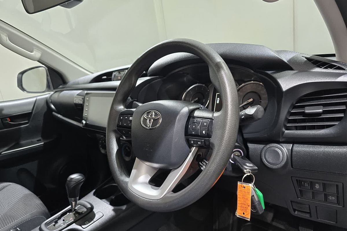2021 Toyota Hilux Hilux 4x4 SR 2.8L T Diesel Automatic Extra Cab C/C GUN126R 4X4