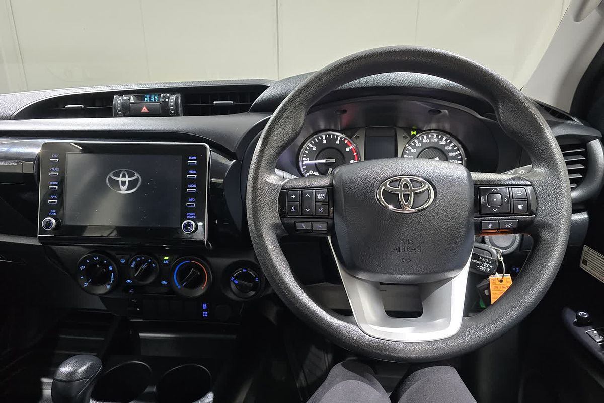 2021 Toyota Hilux Hilux 4x4 SR 2.8L T Diesel Automatic Extra Cab C/C GUN126R 4X4