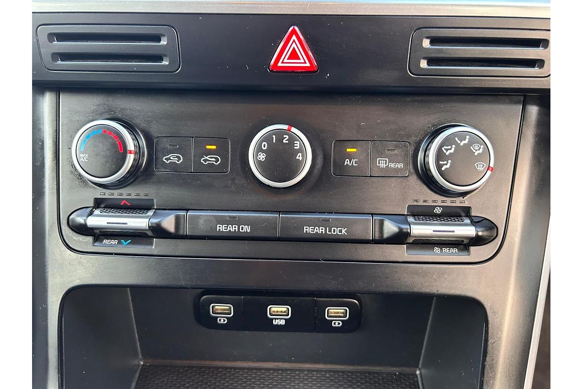 2022 Kia Carnival S KA4