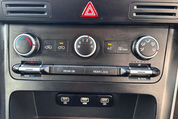2022 Kia Carnival S KA4