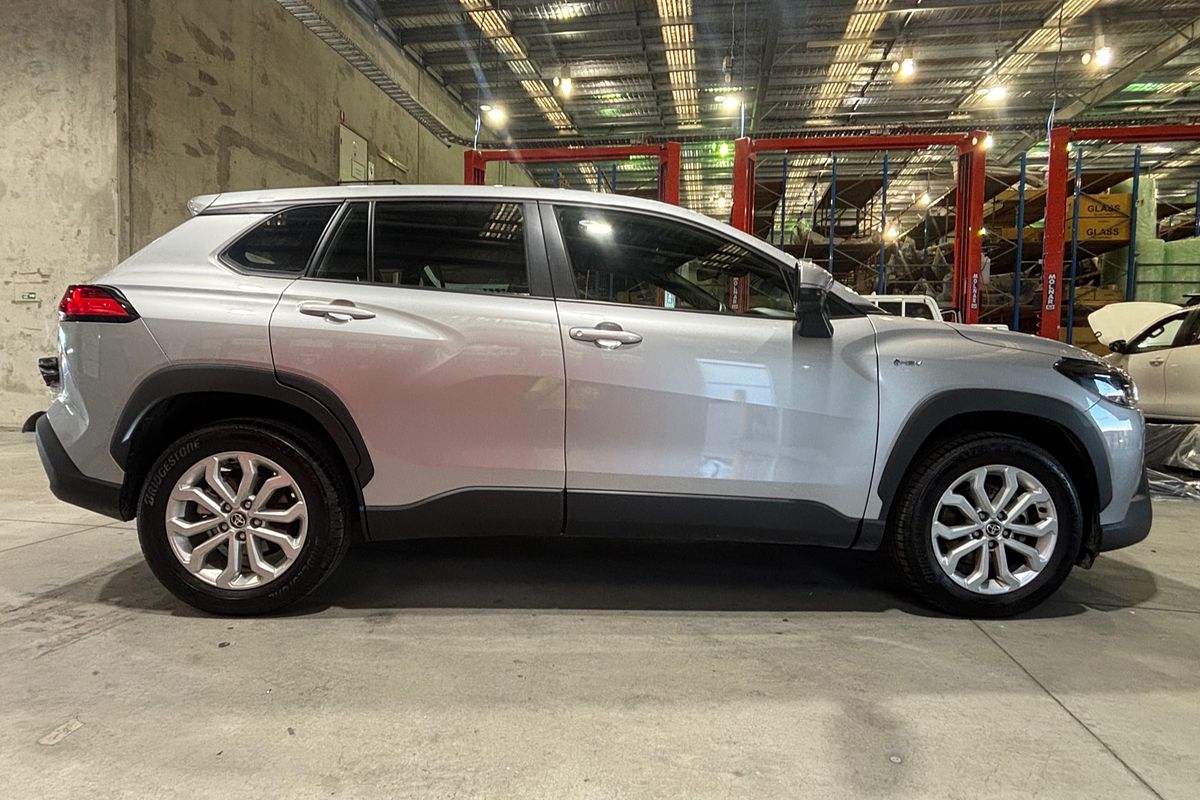 2024 Toyota Corolla Cross GX MXGH10R