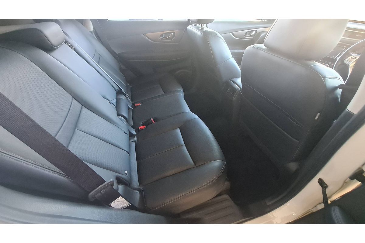2014 Nissan X-TRAIL ST-L T32
