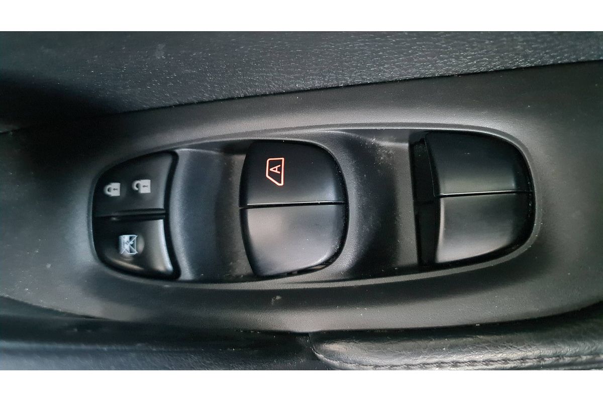 2014 Nissan X-TRAIL ST-L T32