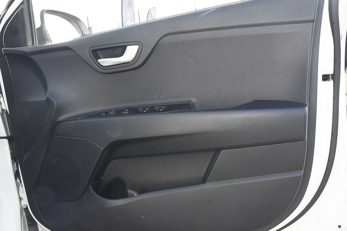 2023 Kia Stonic S YB