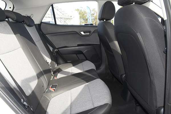 2023 Kia Stonic S YB