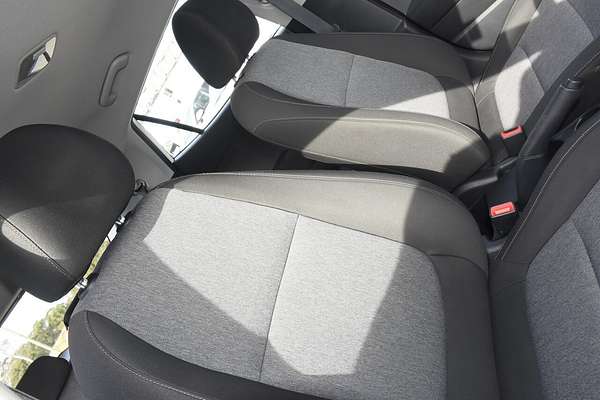 2023 Kia Stonic S YB