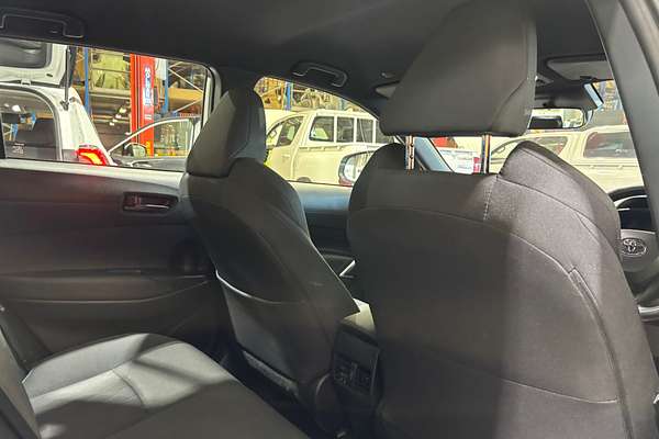 2024 Toyota Corolla Cross GX MXGH10R