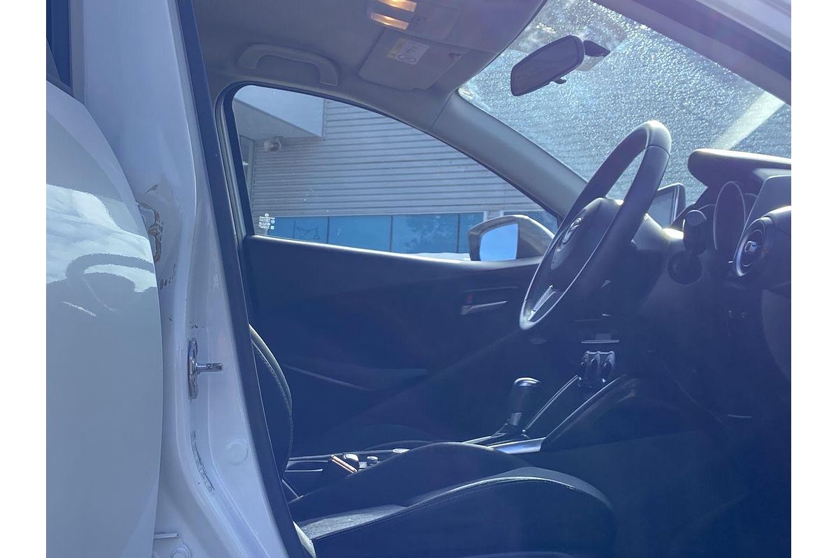 2015 Mazda 2 Maxx DJ Series
