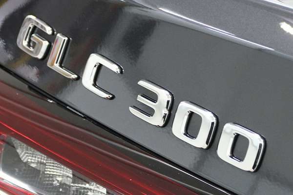 2025 Mercedes-Benz GLC-Class GLC300 C254