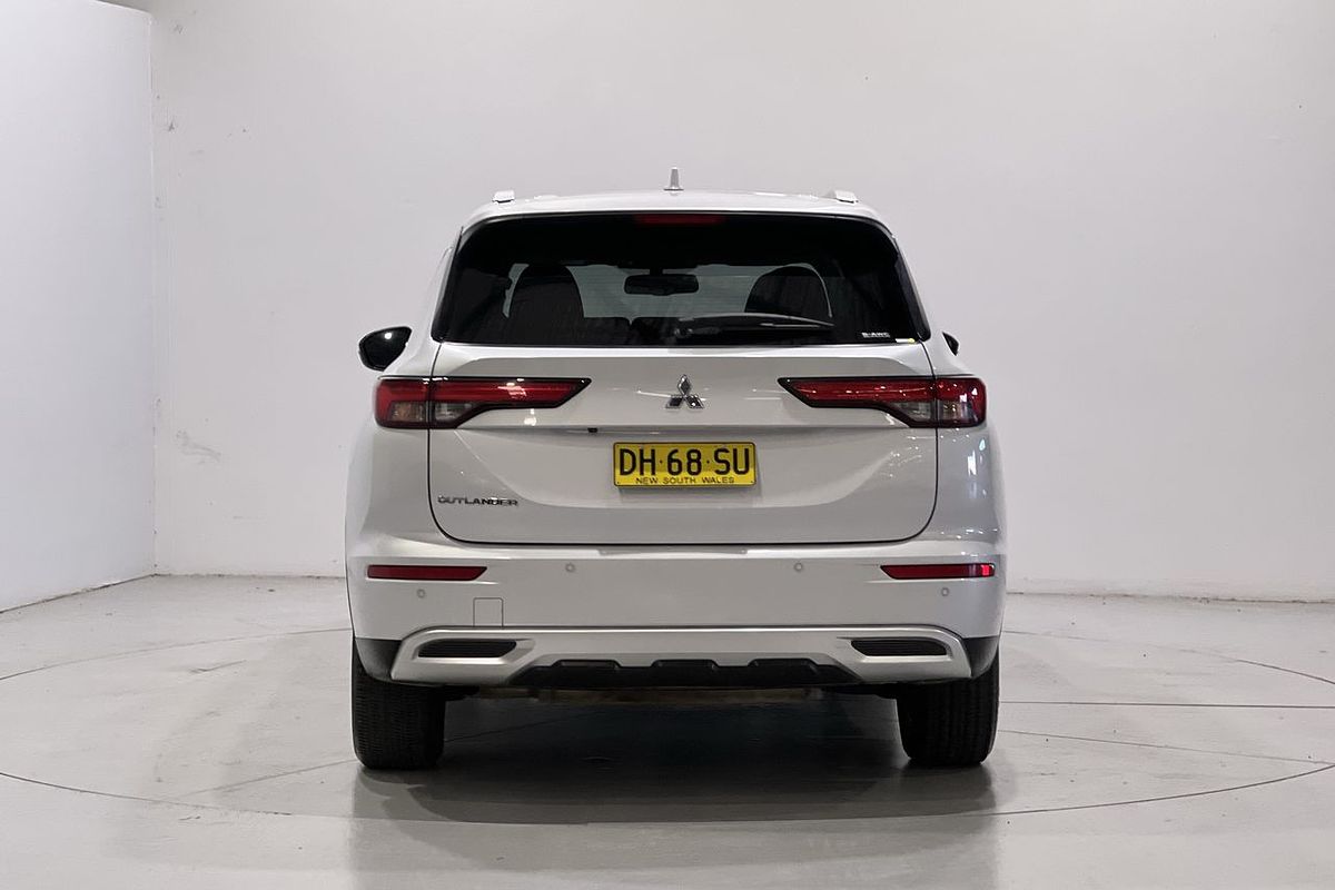 2023 Mitsubishi Outlander LS ZM
