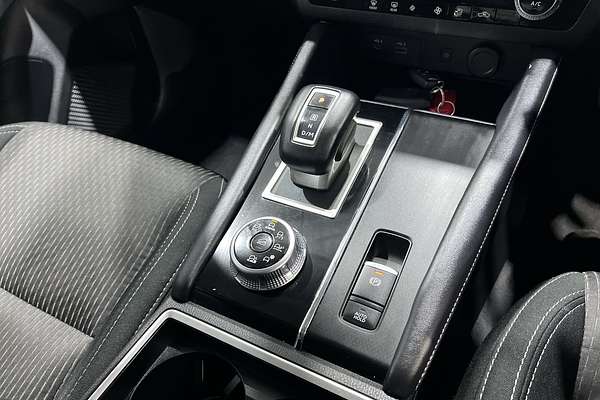 2023 Mitsubishi Outlander LS ZM