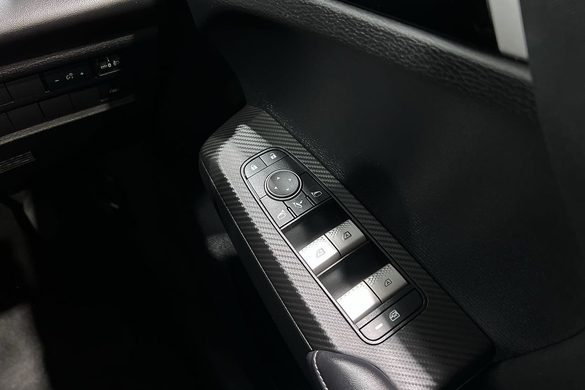 2023 Mitsubishi Outlander LS ZM