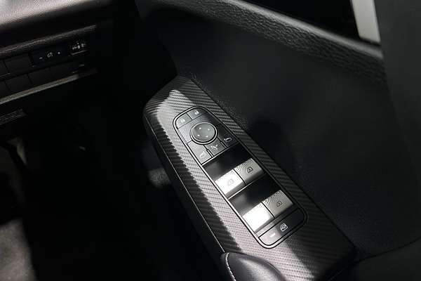 2023 Mitsubishi Outlander LS ZM