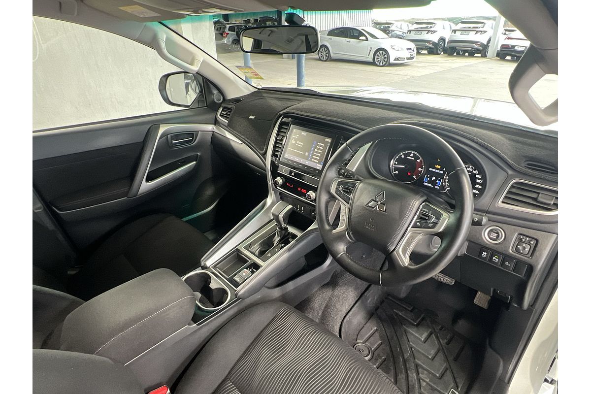 2022 Mitsubishi Pajero Sport GLX QF