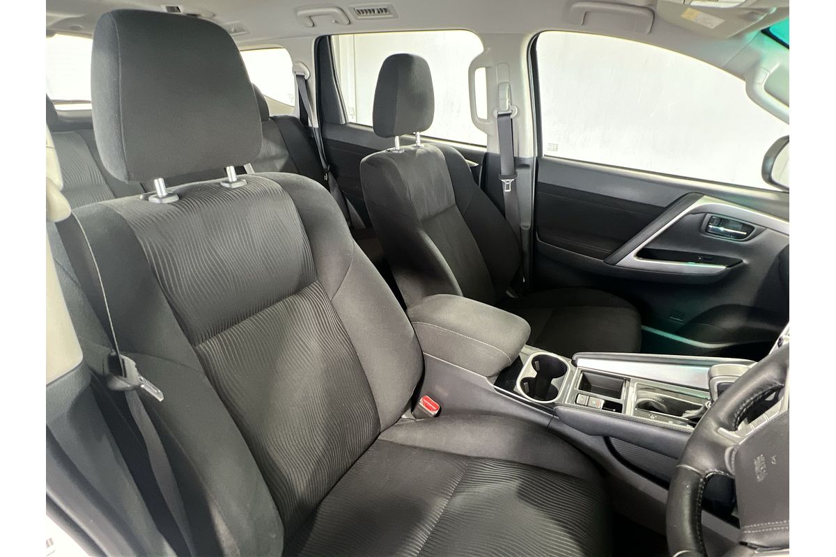 2022 Mitsubishi Pajero Sport GLX QF