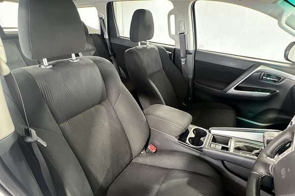 2022 Mitsubishi Pajero Sport GLX QF