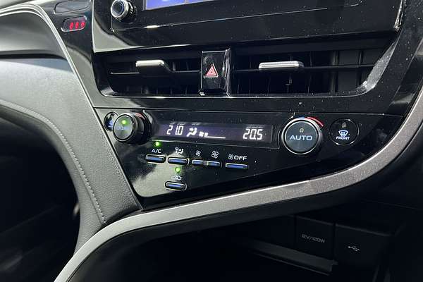 2024 Toyota Camry Ascent AXVH70R