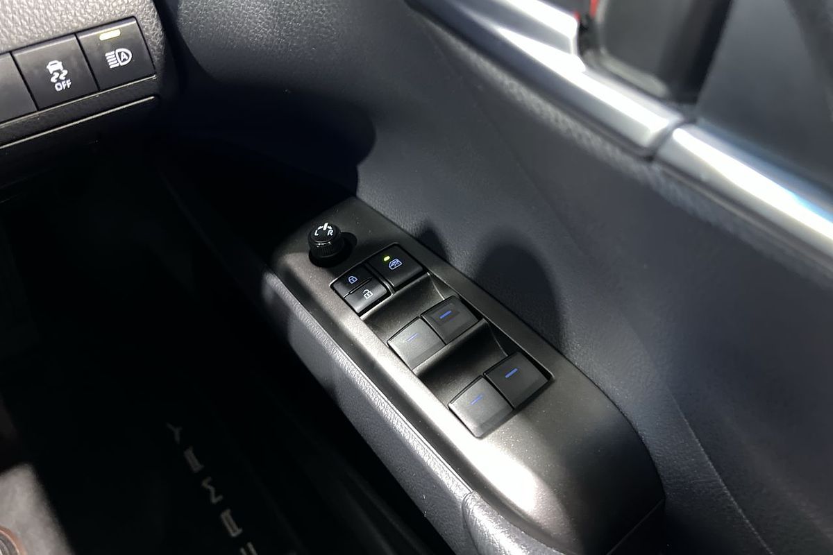 2023 Toyota Camry Ascent AXVH70R