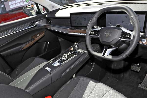 2025 MG QS Excite IS31
