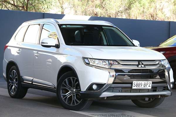 2016 Mitsubishi Outlander LS Safety Pack ZK