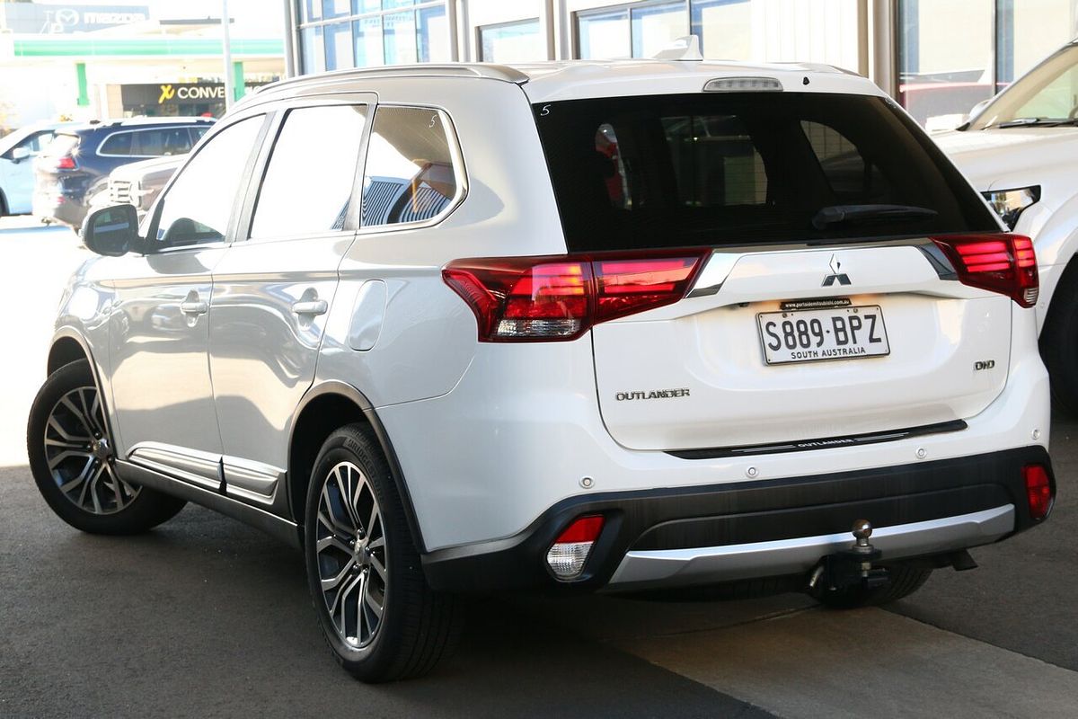 2016 Mitsubishi Outlander LS Safety Pack ZK