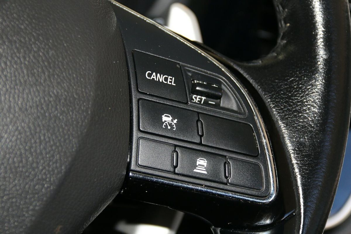 2016 Mitsubishi Outlander LS Safety Pack ZK