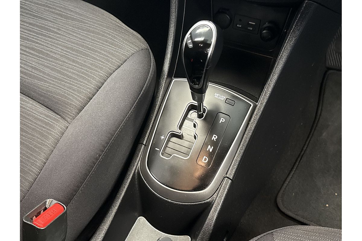 2018 Hyundai Accent Sport RB6
