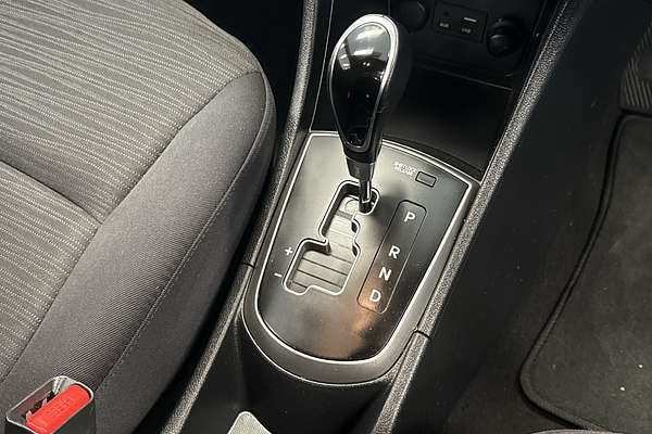 2018 Hyundai Accent Sport RB6