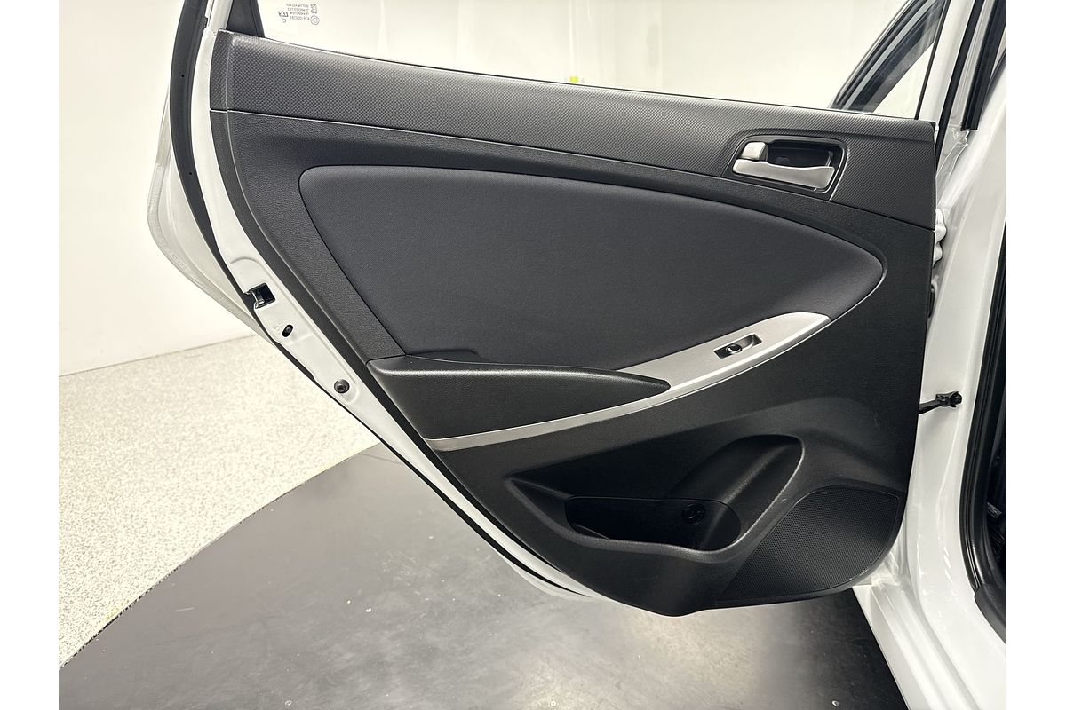 2018 Hyundai Accent Sport RB6