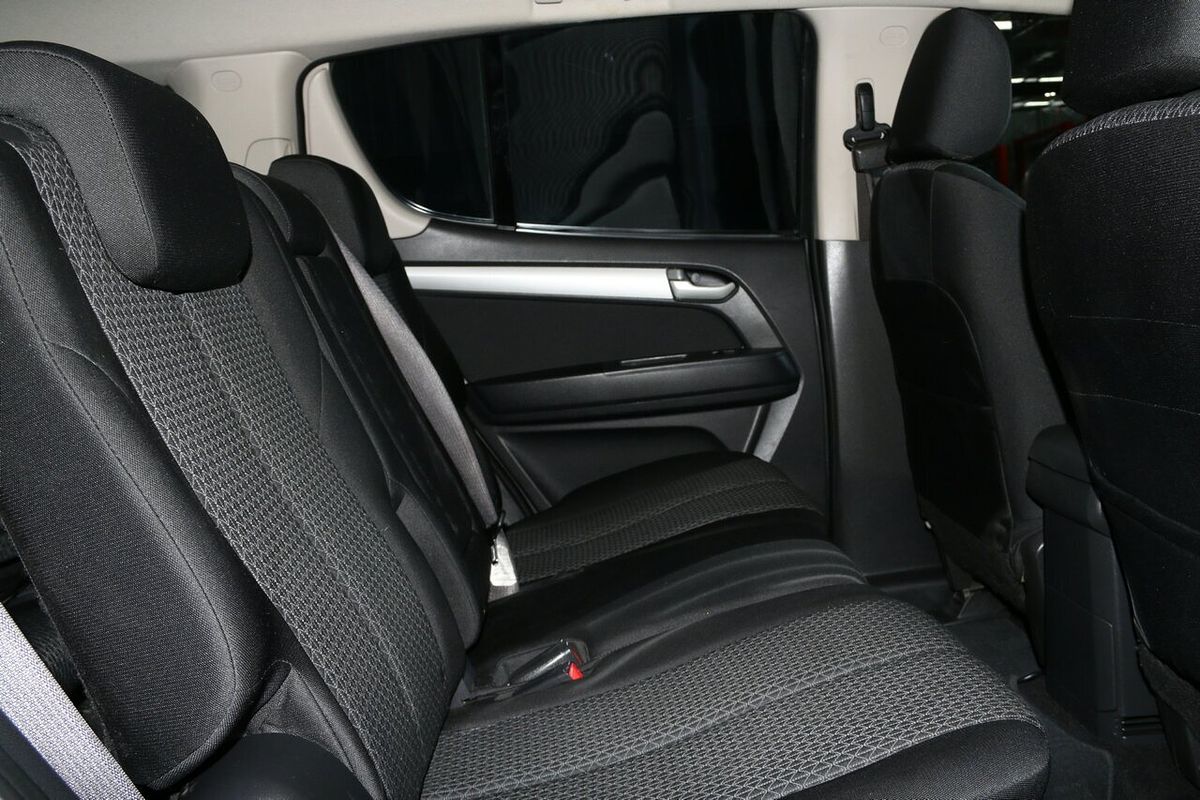 2016 Isuzu MU-X LS-U
