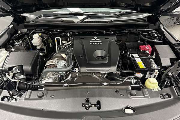 2022 Mitsubishi Pajero Sport Exceed QF