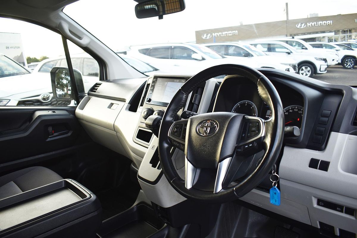 2022 Toyota Hiace GDH300R LWB