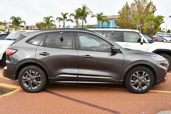 2022 Ford Escape ST-Line ZH