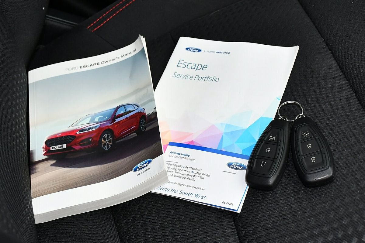2022 Ford Escape ST-Line ZH