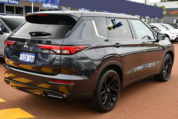 2024 Mitsubishi Outlander Black Edition ZM
