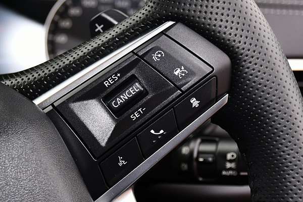 2024 Mitsubishi Outlander Black Edition ZM
