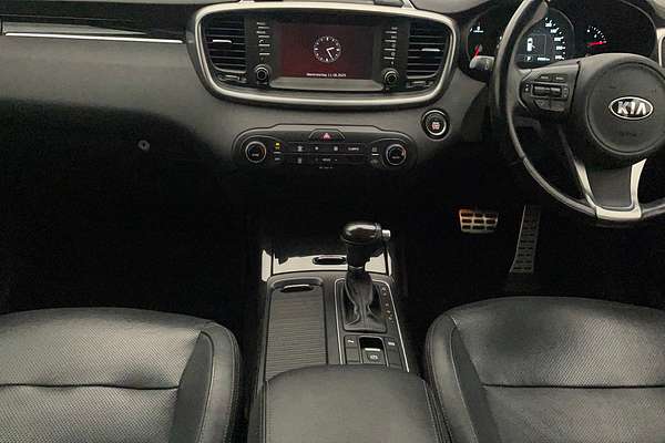 2016 Kia Sorento SLi UM