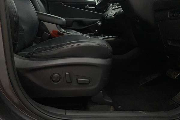 2016 Kia Sorento SLi UM