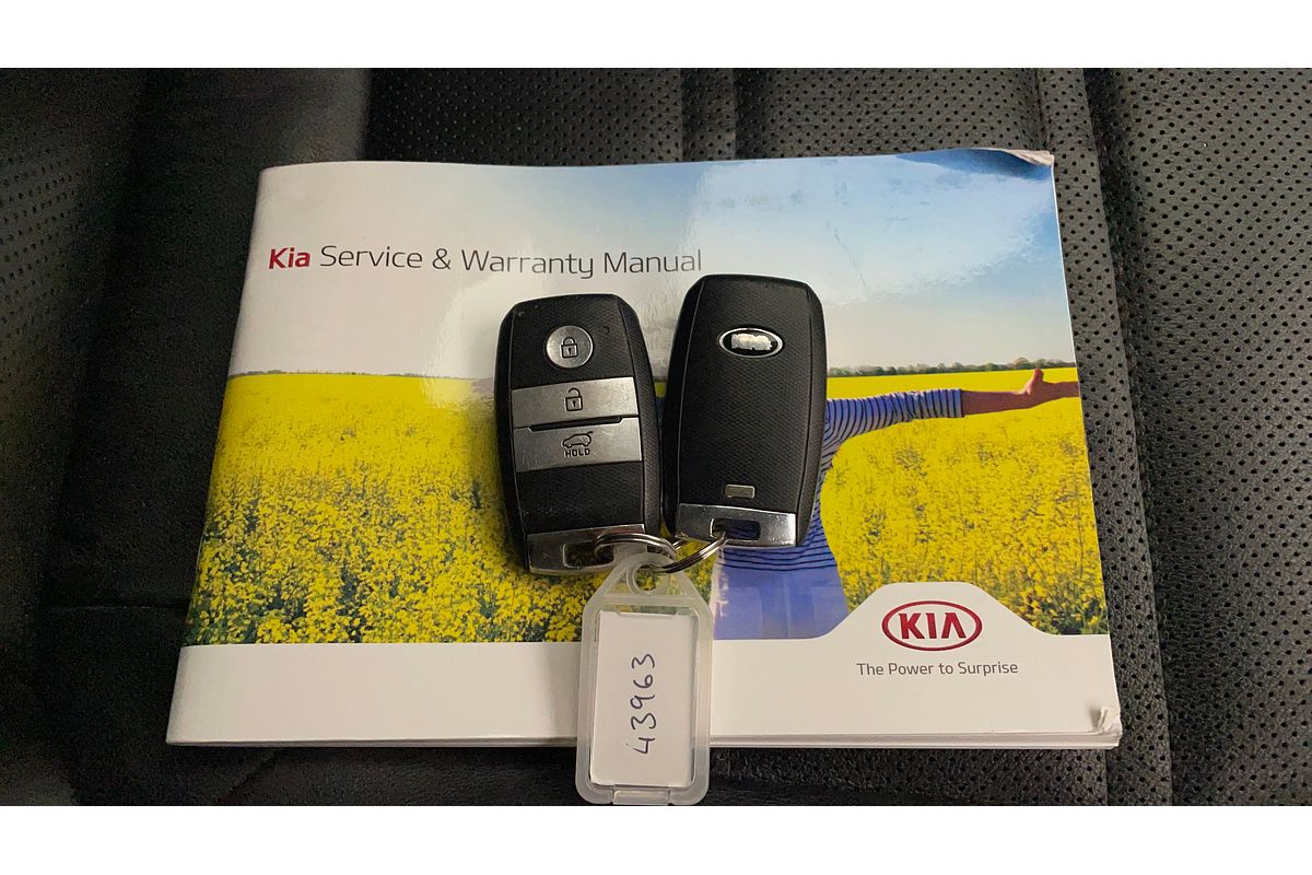 2016 Kia Sorento SLi UM