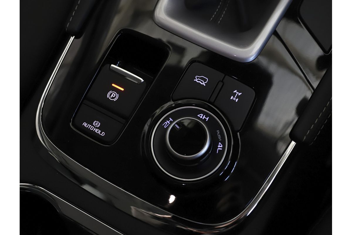 2023 Isuzu MU-X LS-T