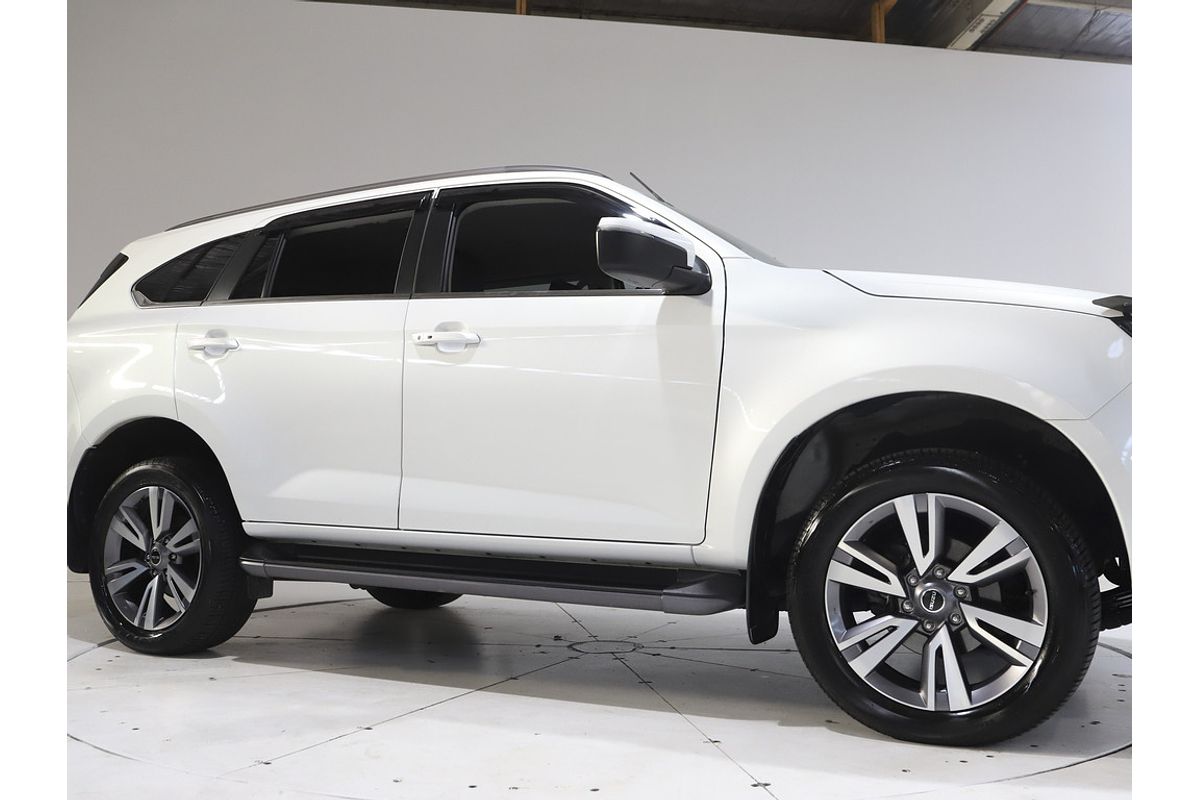 2023 Isuzu MU-X LS-T