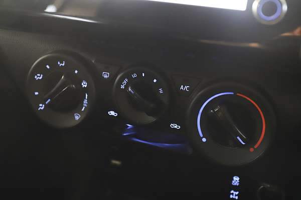 2021 Toyota Hilux SR GUN126R 4X4